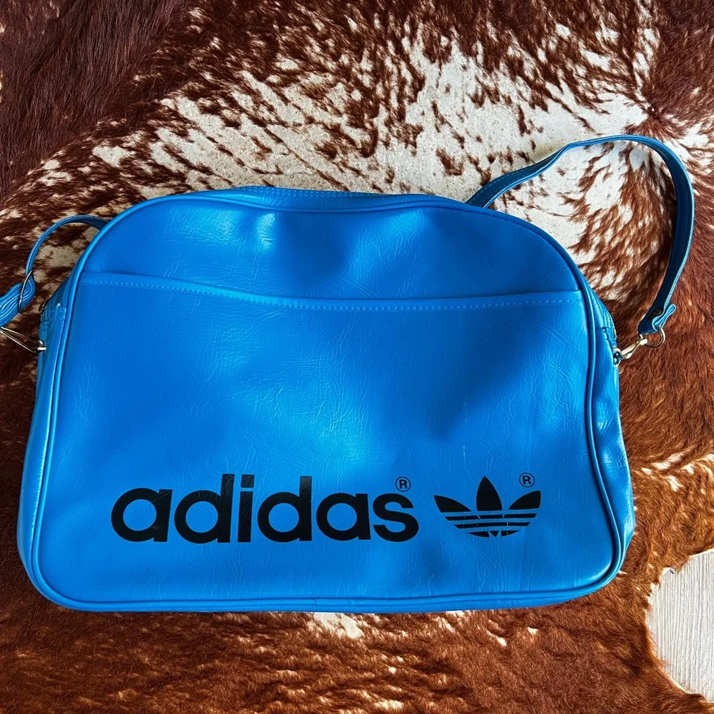 Adidas vintage blue crossbody messenger bag. - Picture 2 of 11
